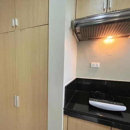 Rumi Apartelle Hotel Ángeles Extérieur photo