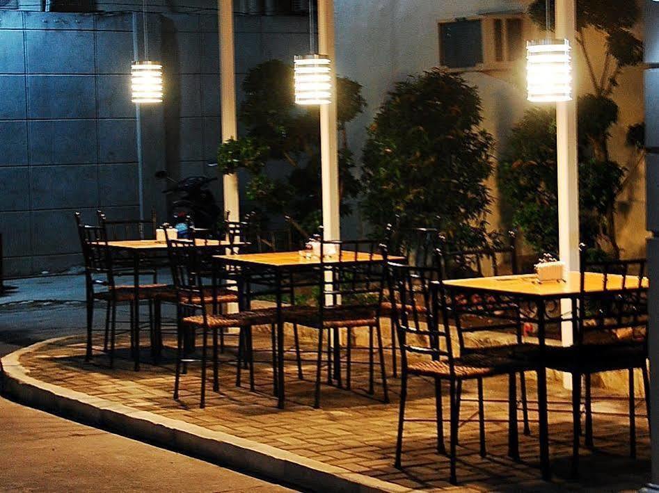 Rumi Apartelle Hotel Ángeles Extérieur photo