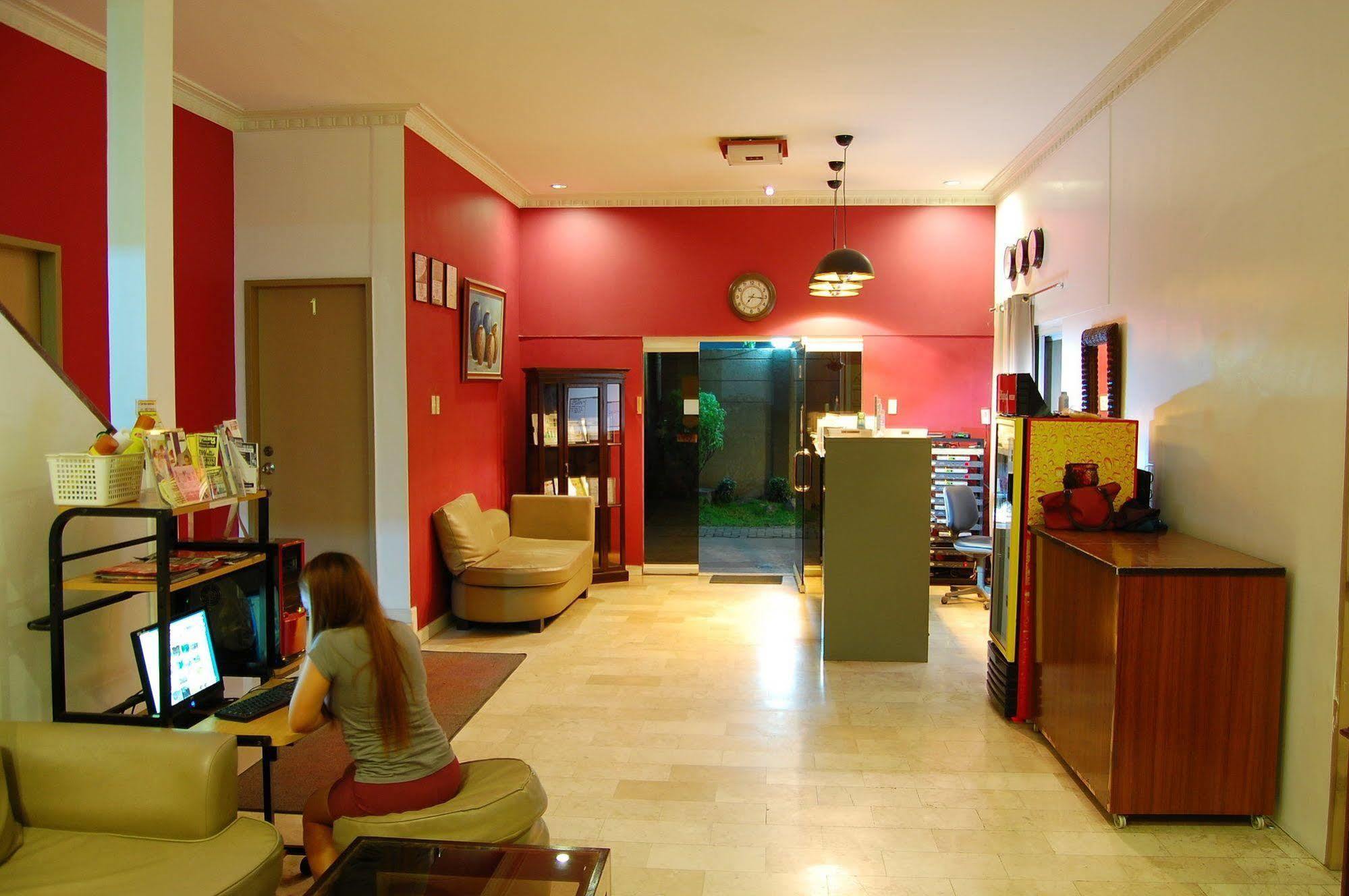 Rumi Apartelle Hotel Ángeles Extérieur photo